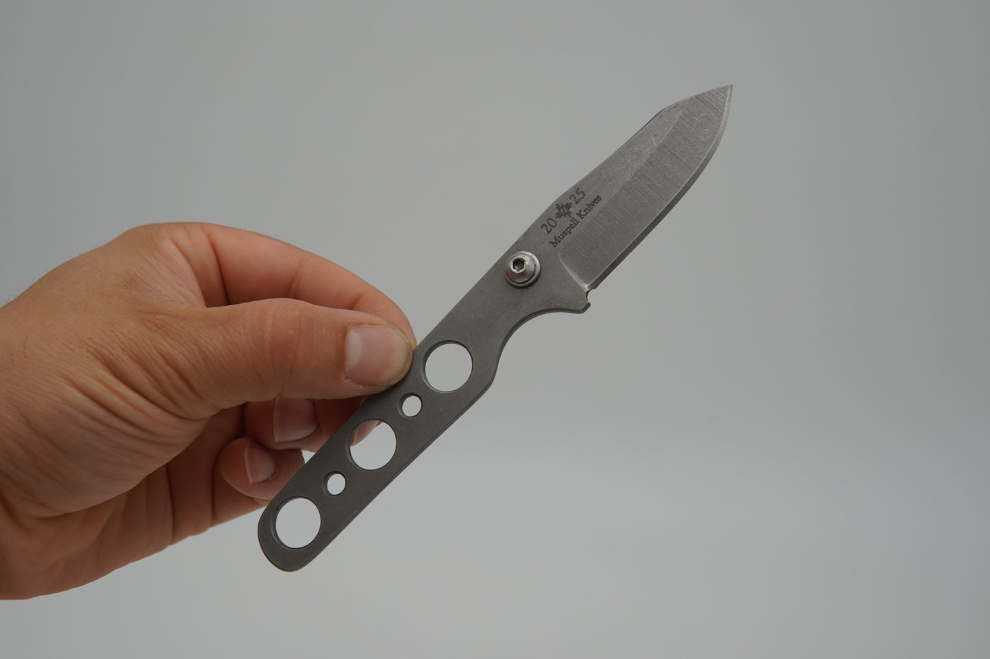 944 mark 2 neck knife