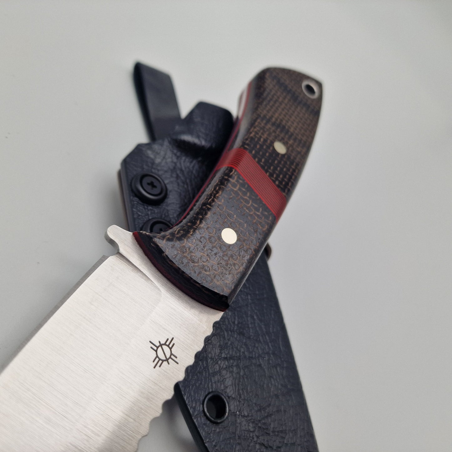 Red Line Hunter with custom kydex sheath
