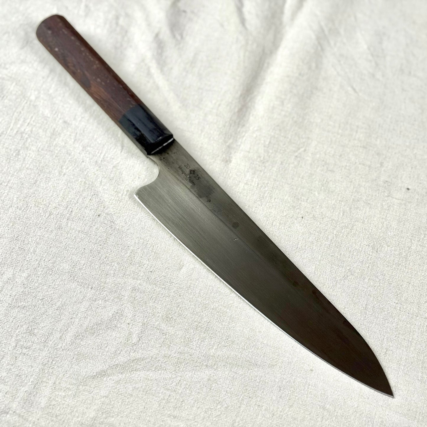 210 mm Classic Guyoto in carbon steel