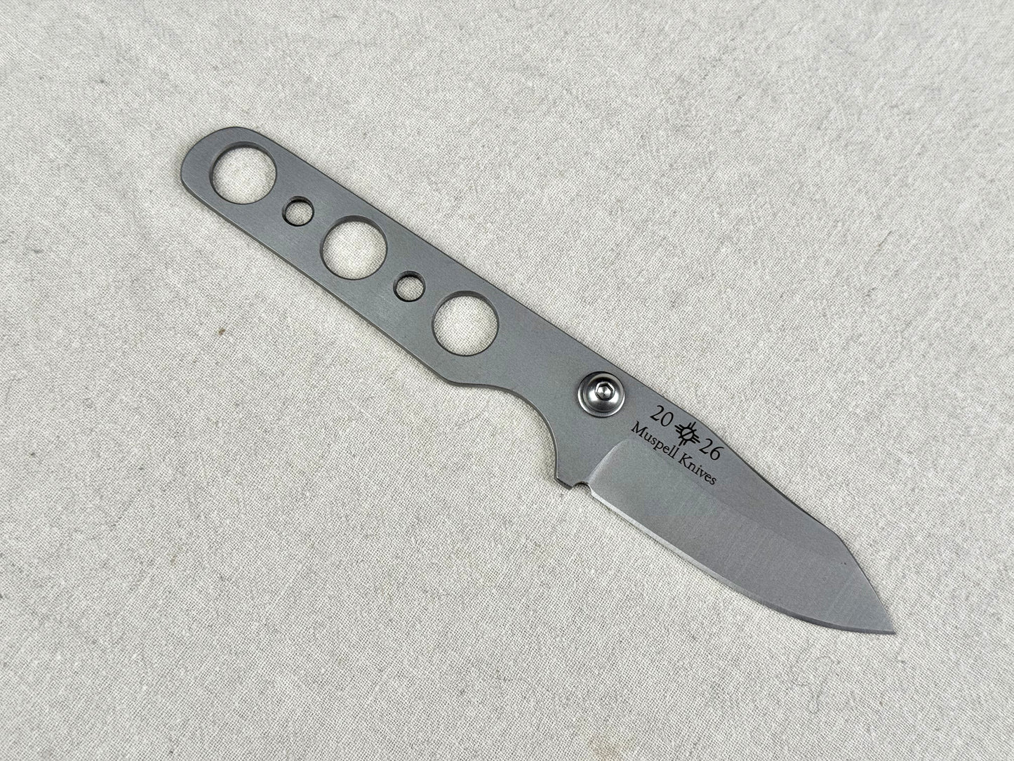 944 mk 2 neck knife with large sheath